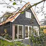 Het Mienterbos Holiday home *